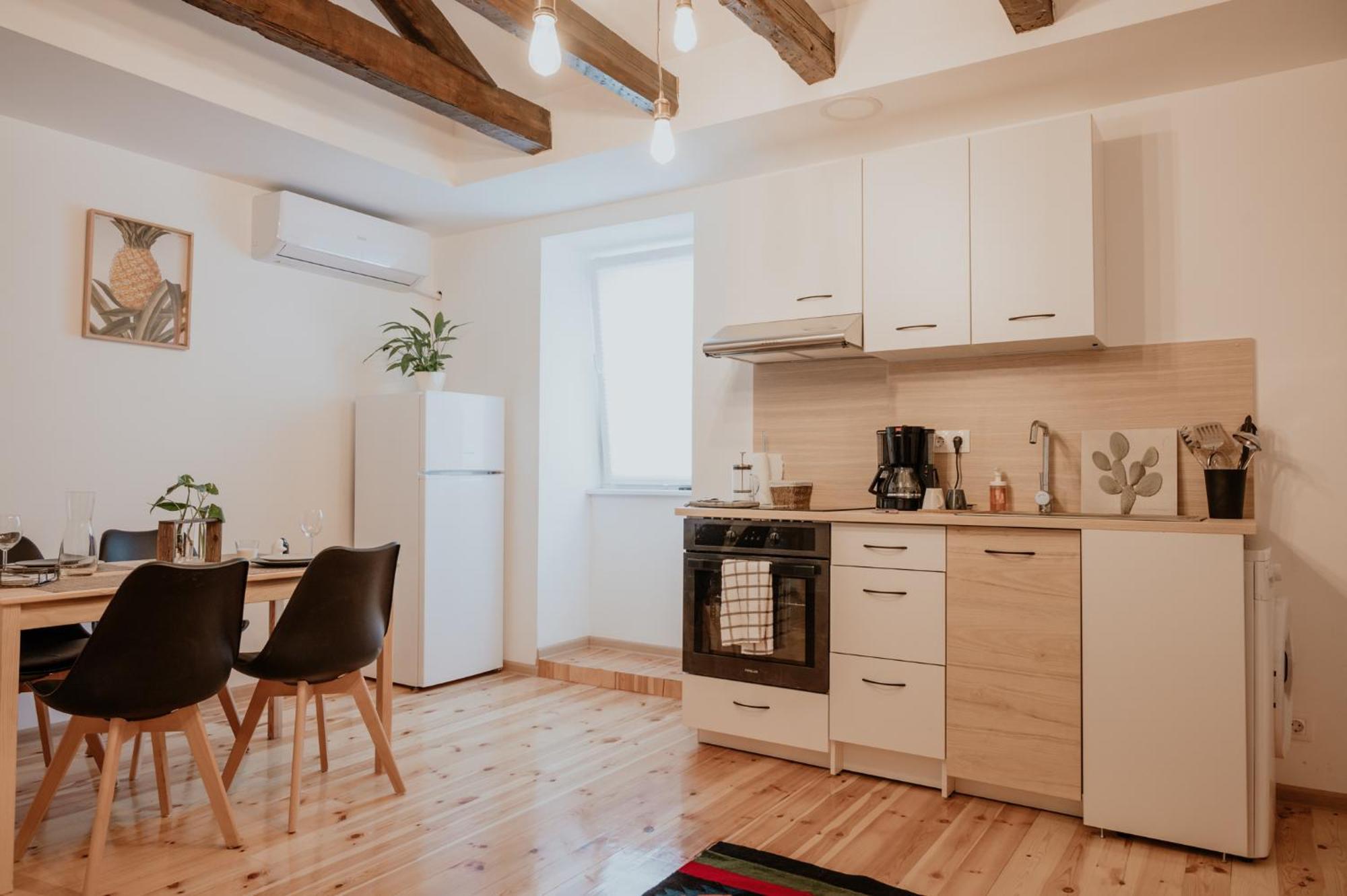 Artiesta - 5 Apartments Sofia Bagian luar foto